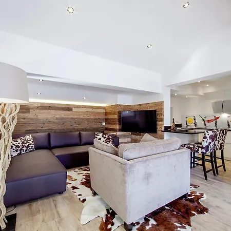 Luxurious With Sauna In Near Ski Lift Appartamento